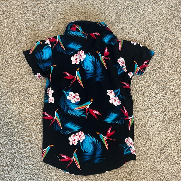HAUS OF JR - Button Down Hawaiian Print Shirt Size 5-6T - Picture 2 of 2